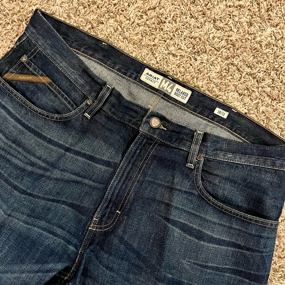 Men's Ariat Dark Blue Jeans - Picture 2 of 4